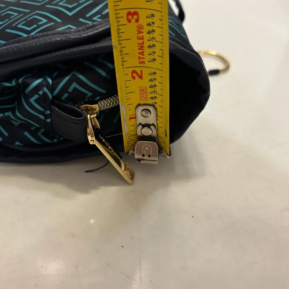 NWT Liz Claiborne Hanging Travel makeup bag